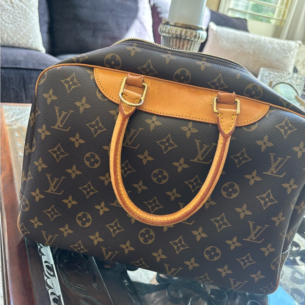 Louis Vuitton Brown Tan Monogram luxury Deauville satchel clean! Authentic